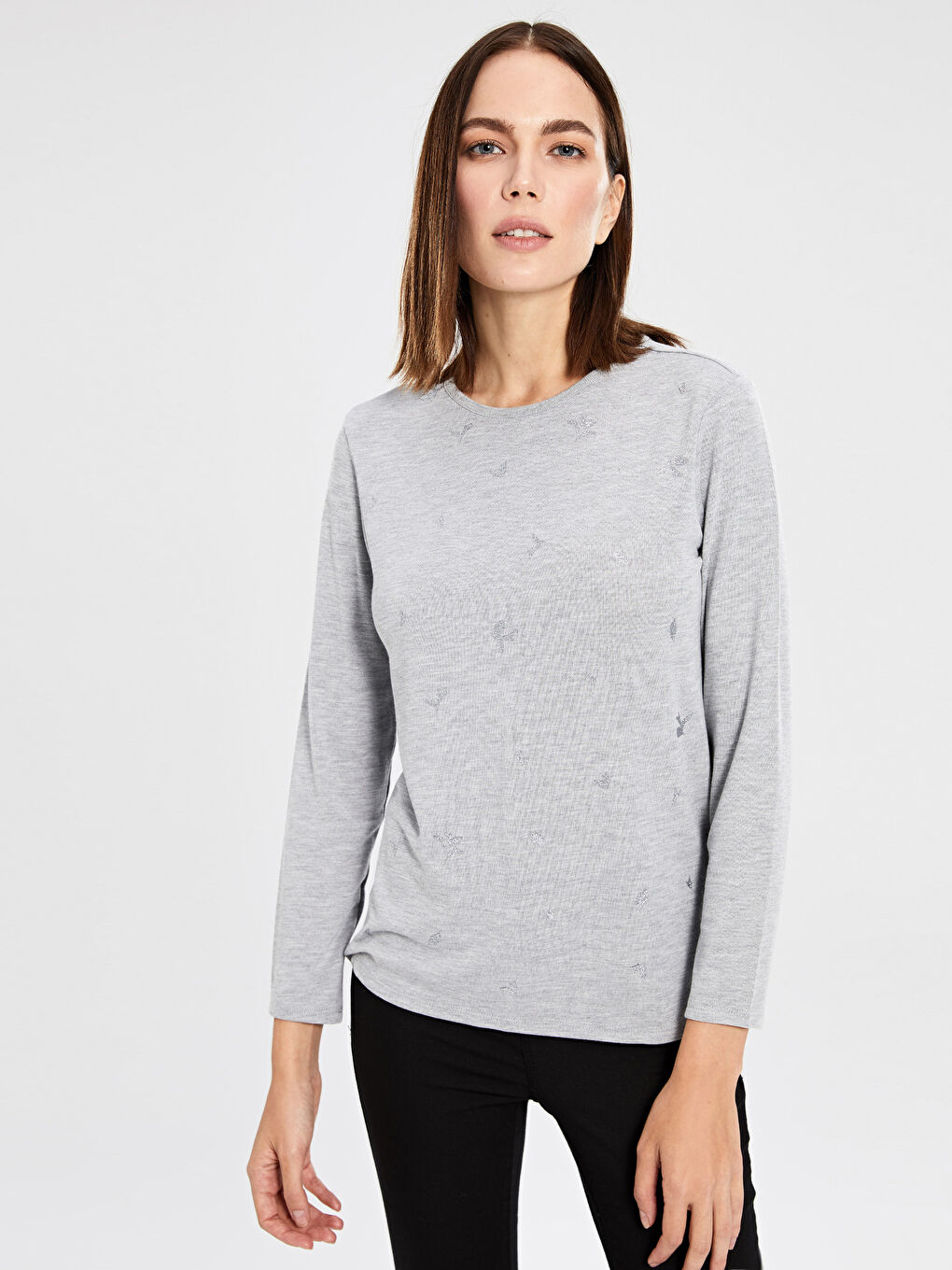 Gri Bisiklet Yaka Desenli Uzun Kollu Kadın Tişört-1