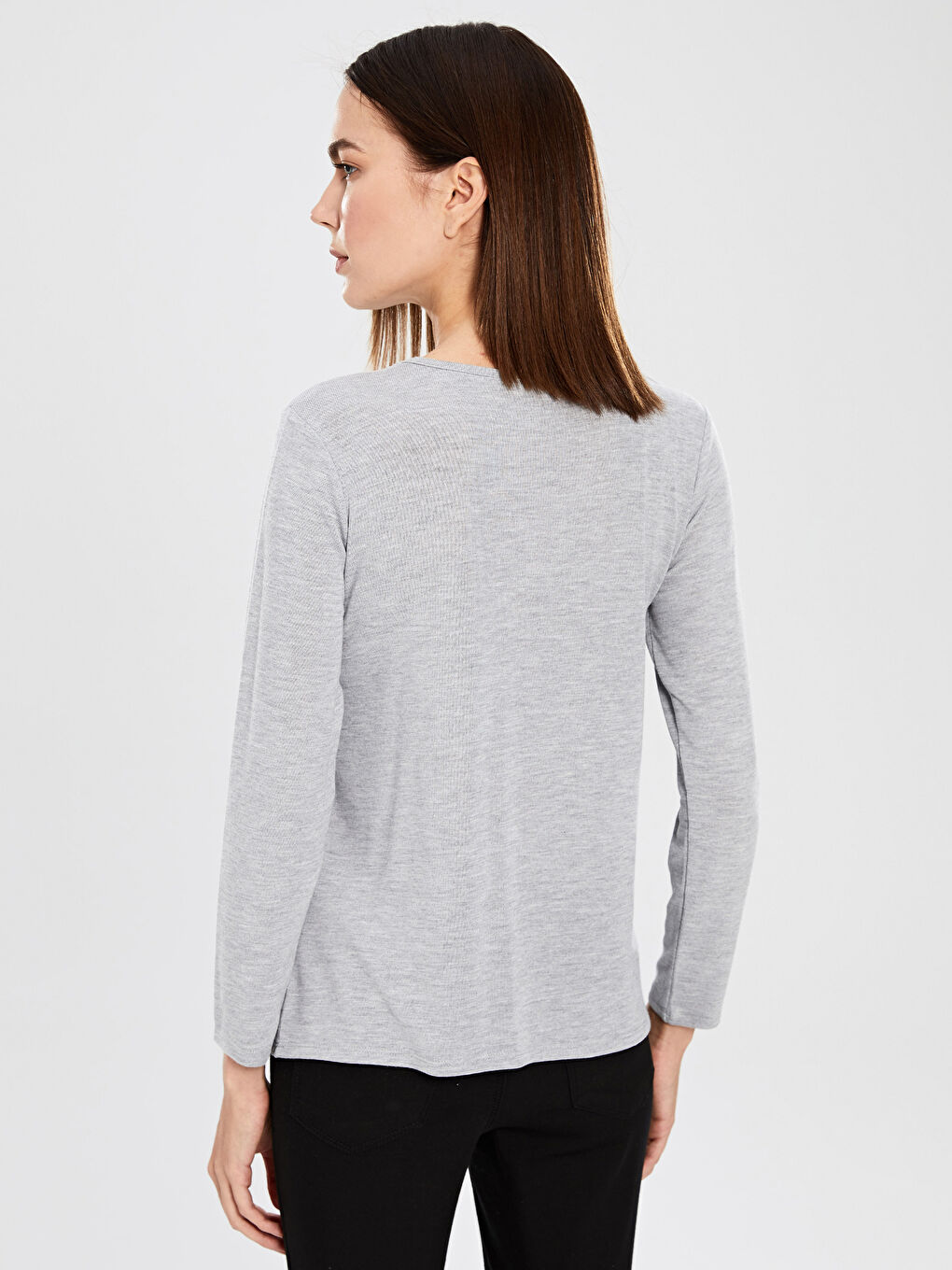 Gri Bisiklet Yaka Desenli Uzun Kollu Kadın Tişört-2