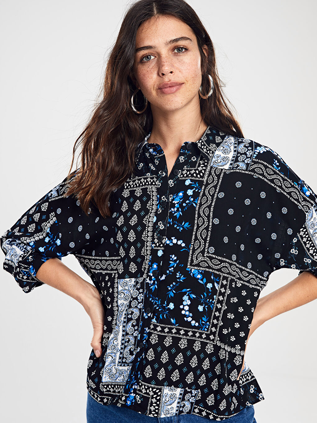 قميص اسود نساء-1