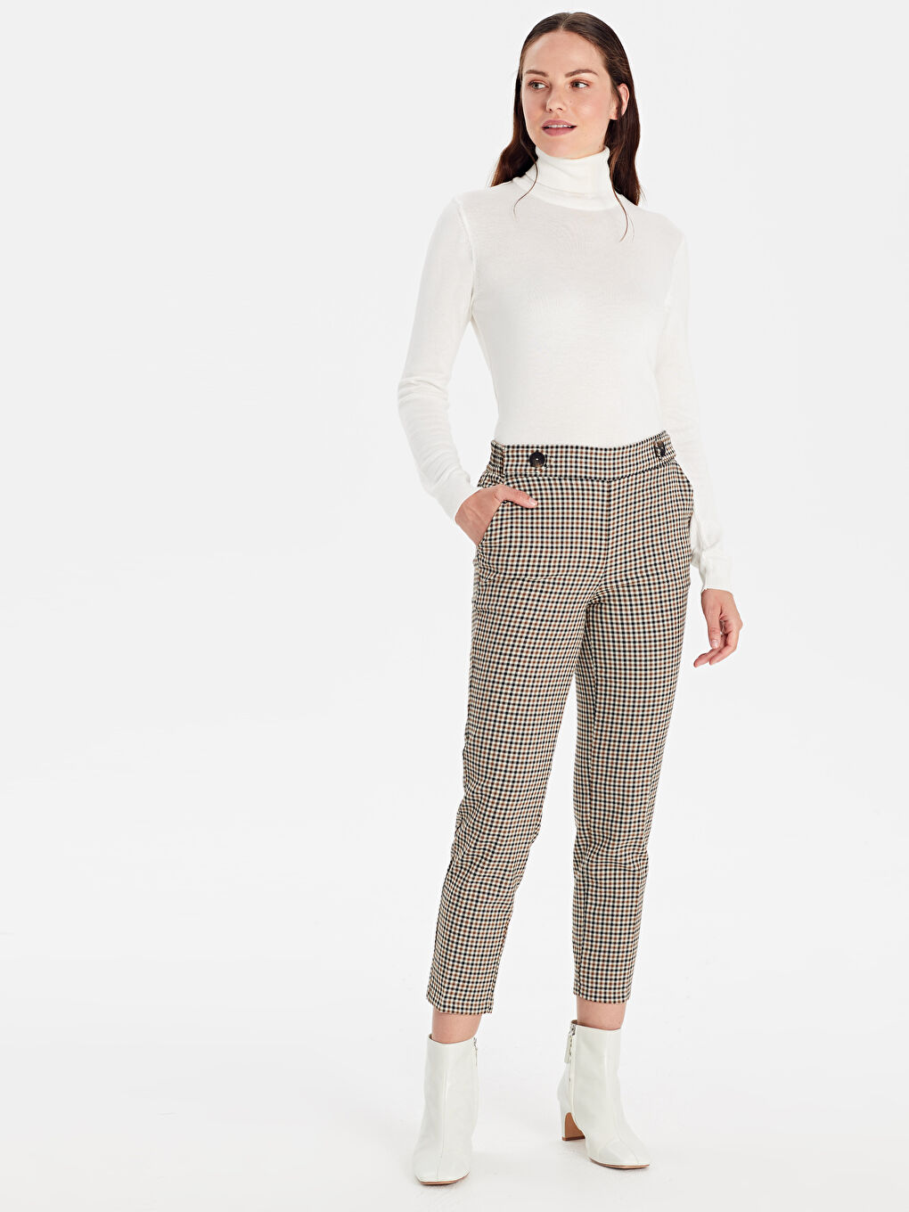 Kahverengi Beli Lastikli Ekose Kadın Havuç Pantolon-6