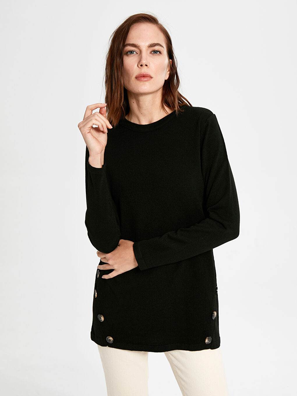 Әйелдерге арналған ұзын жеңді трикотаж жемпір түйме детальды-1