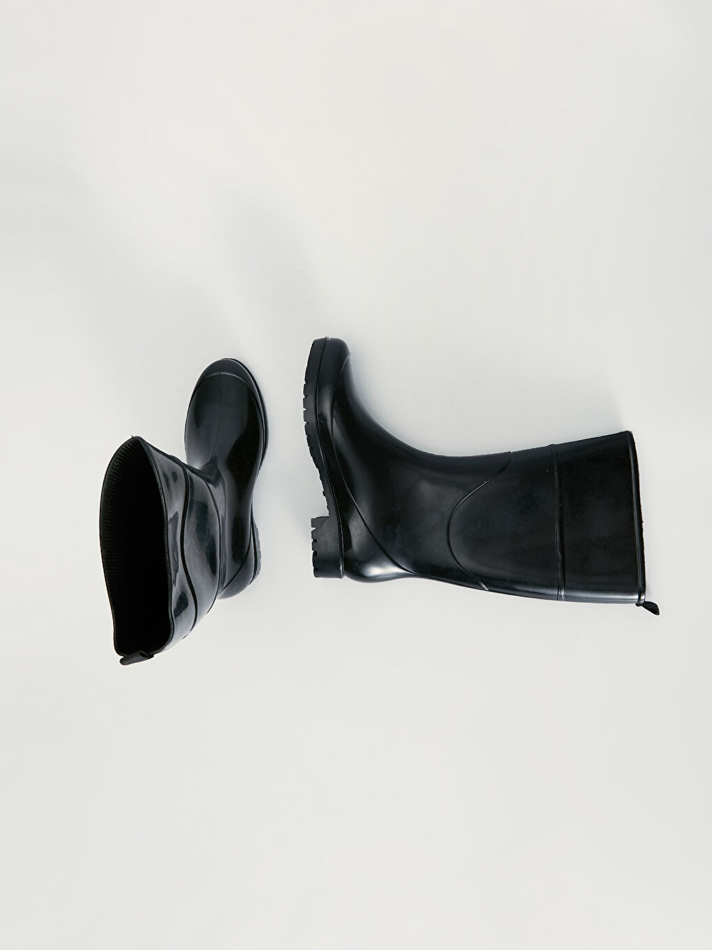 Woman BLACK Boots-1