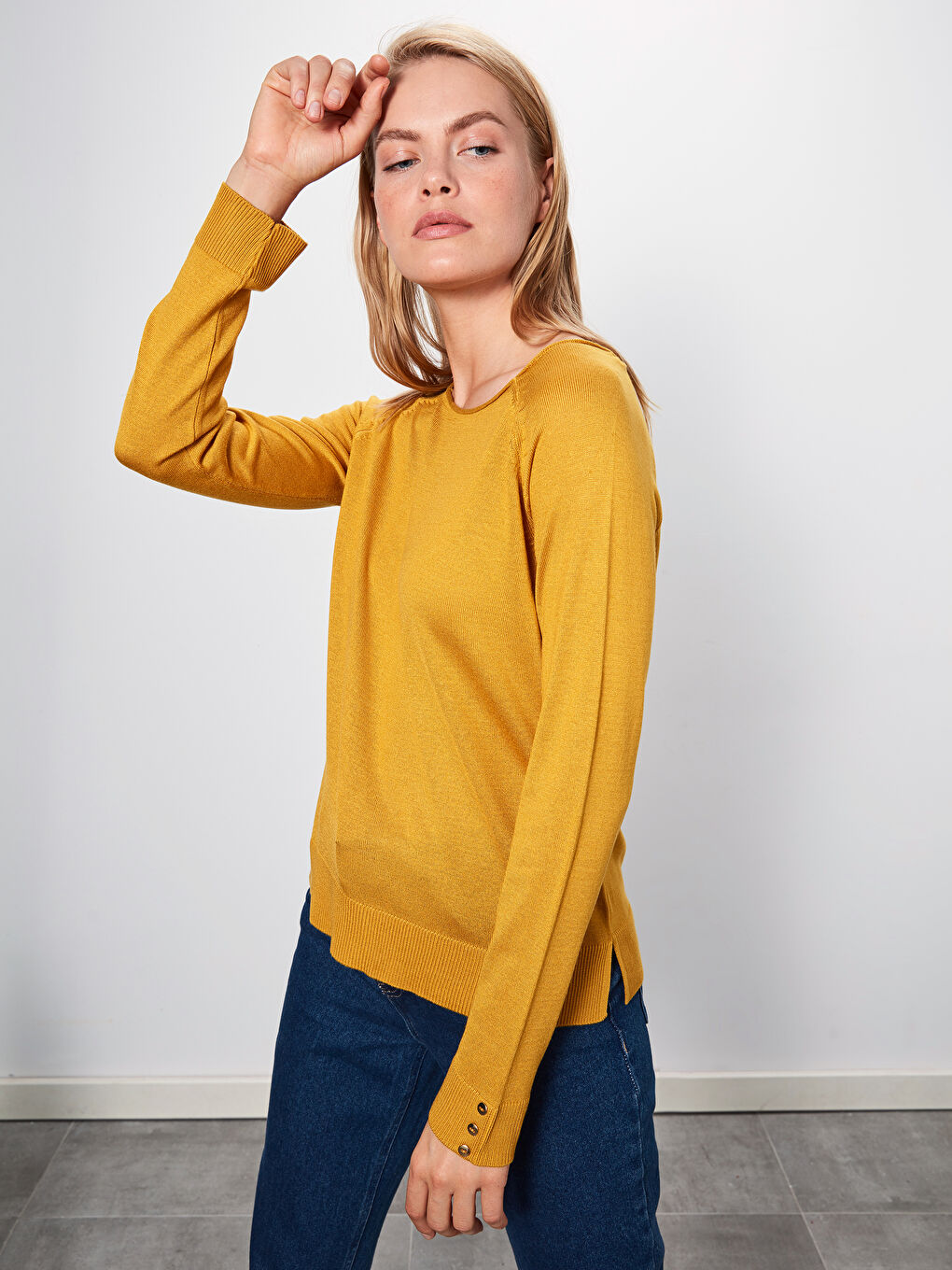 Crew Neck Sleeve End Button Detailed Women's Knitwear Sweater-1