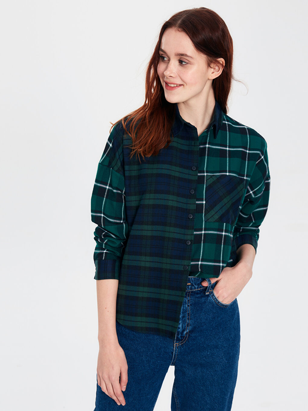 Yeşil Gömlek Yaka Standart Fit Uzun Kollu Kadın Gömlek-1