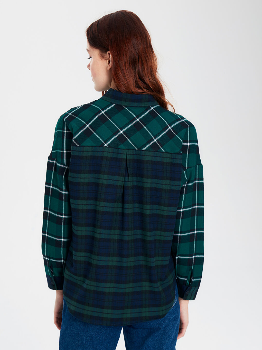 Yeşil Gömlek Yaka Standart Fit Uzun Kollu Kadın Gömlek-3