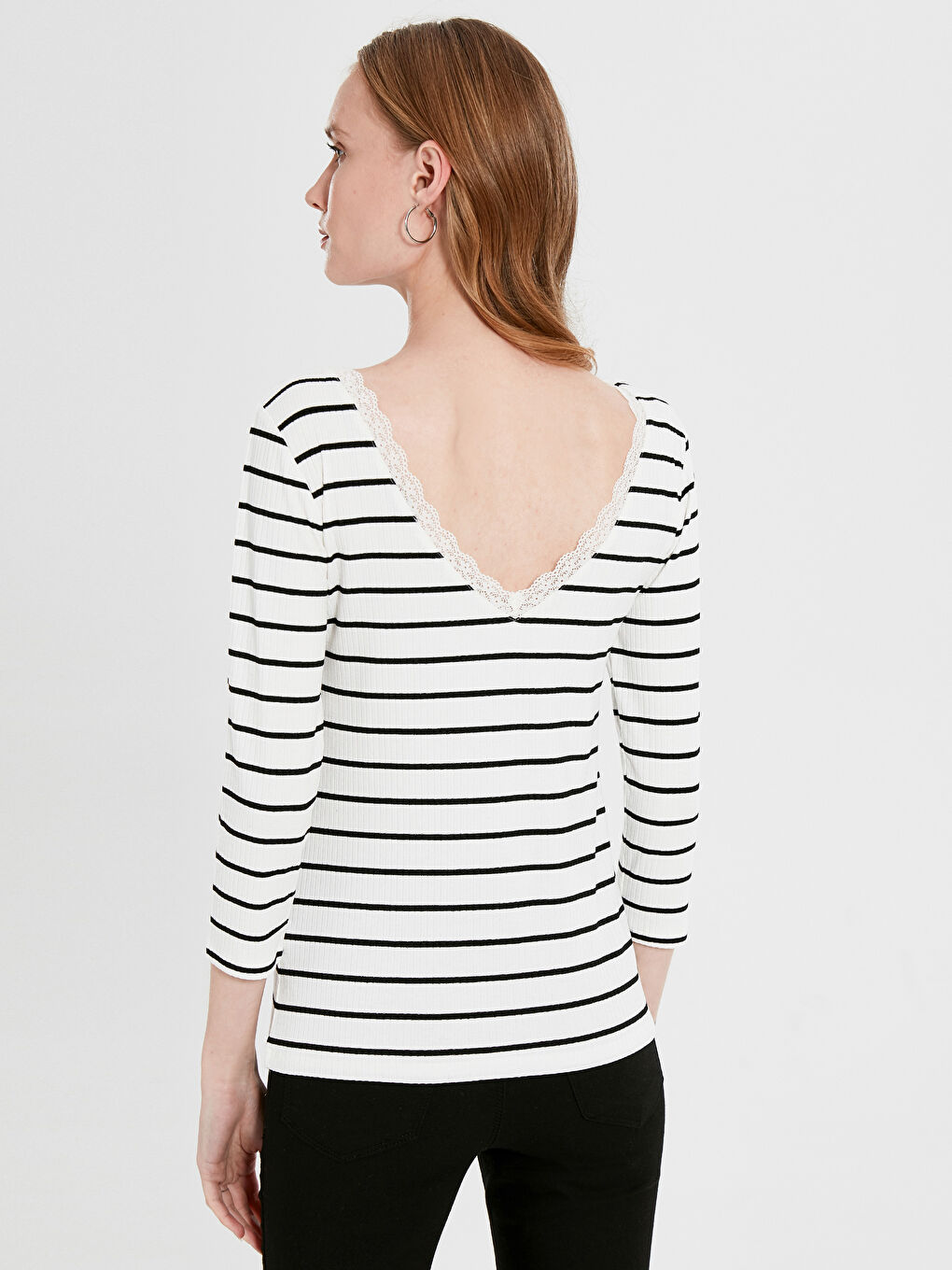 әйелдерге арналған v жағалы футболка-2