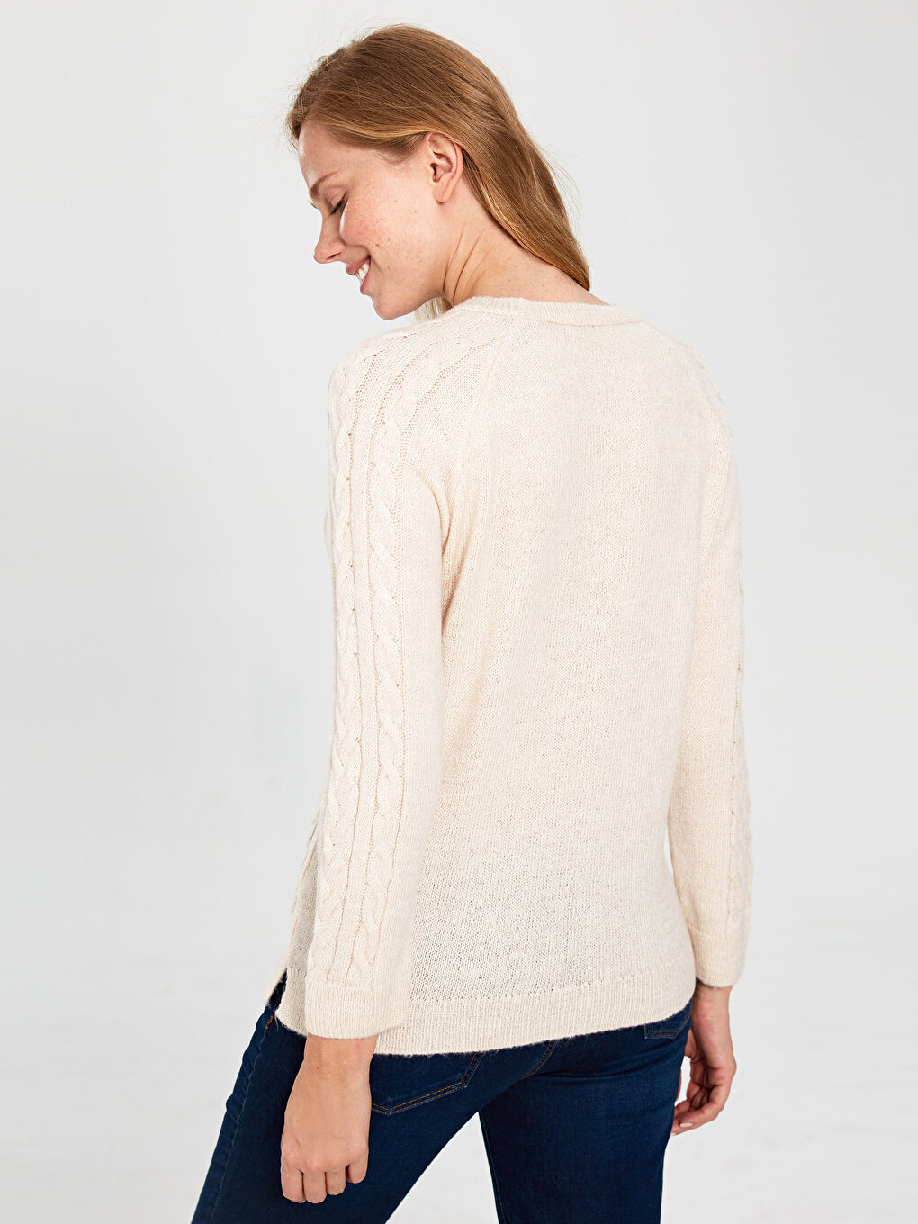 Дөңгелек жағалы әйелдерге арналған жемпір-3