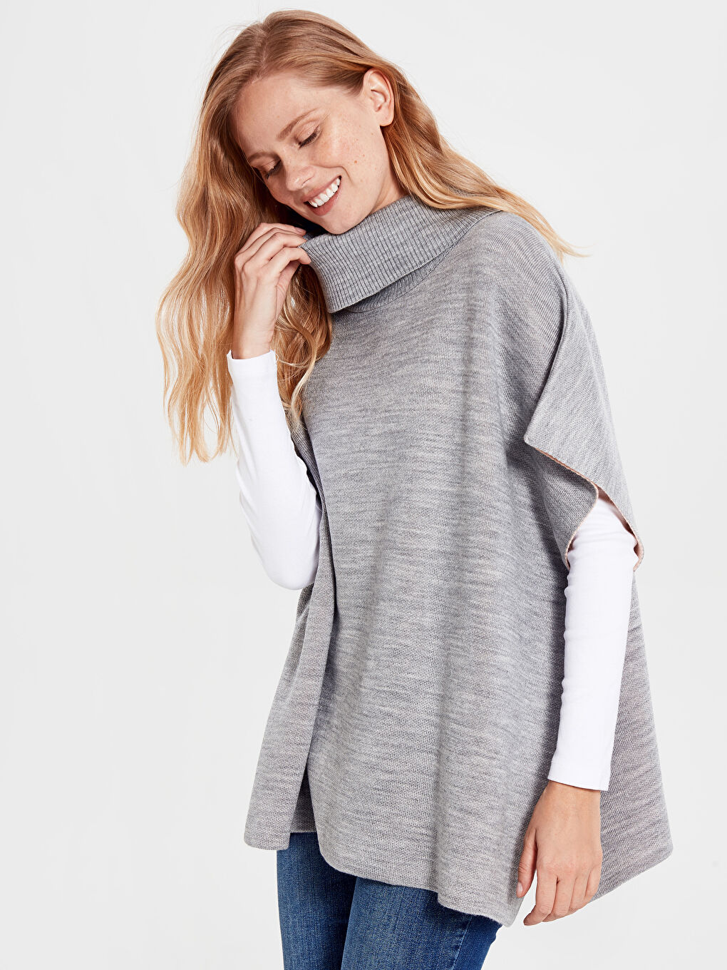 Balıkçı Yaka Triko Kadın Panço