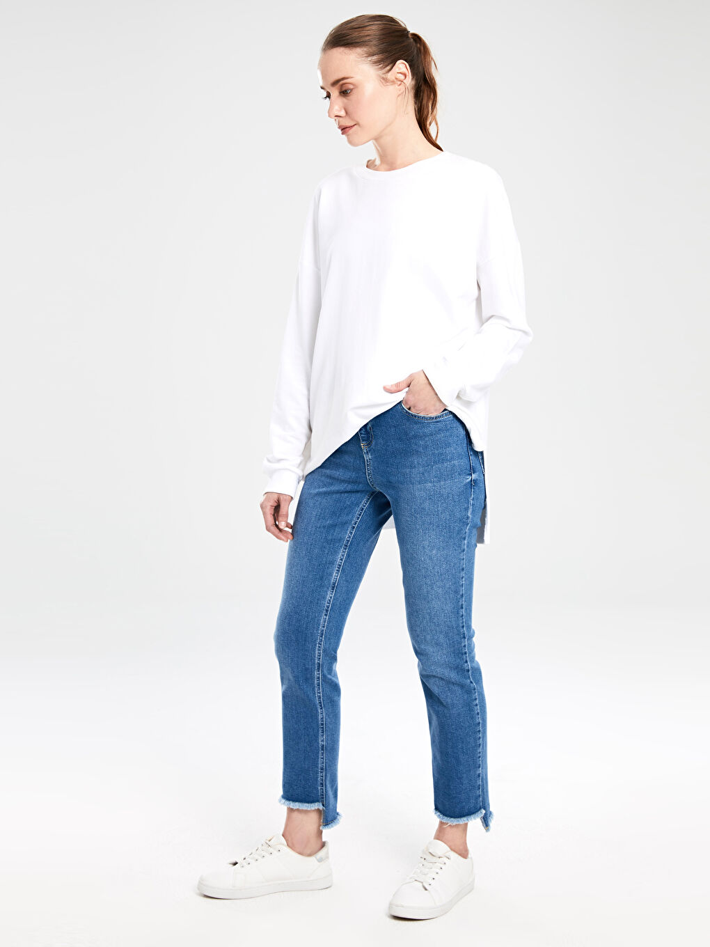 İndigo Standart Fit Kadın Jean