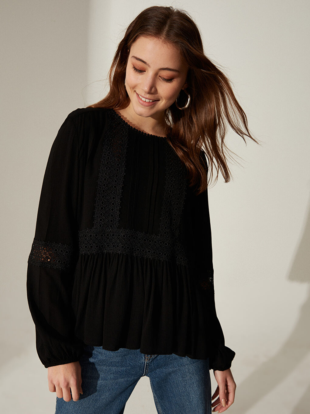 Siyah Bisiklet Yaka Uzun Kollu Kadın Bluz-2