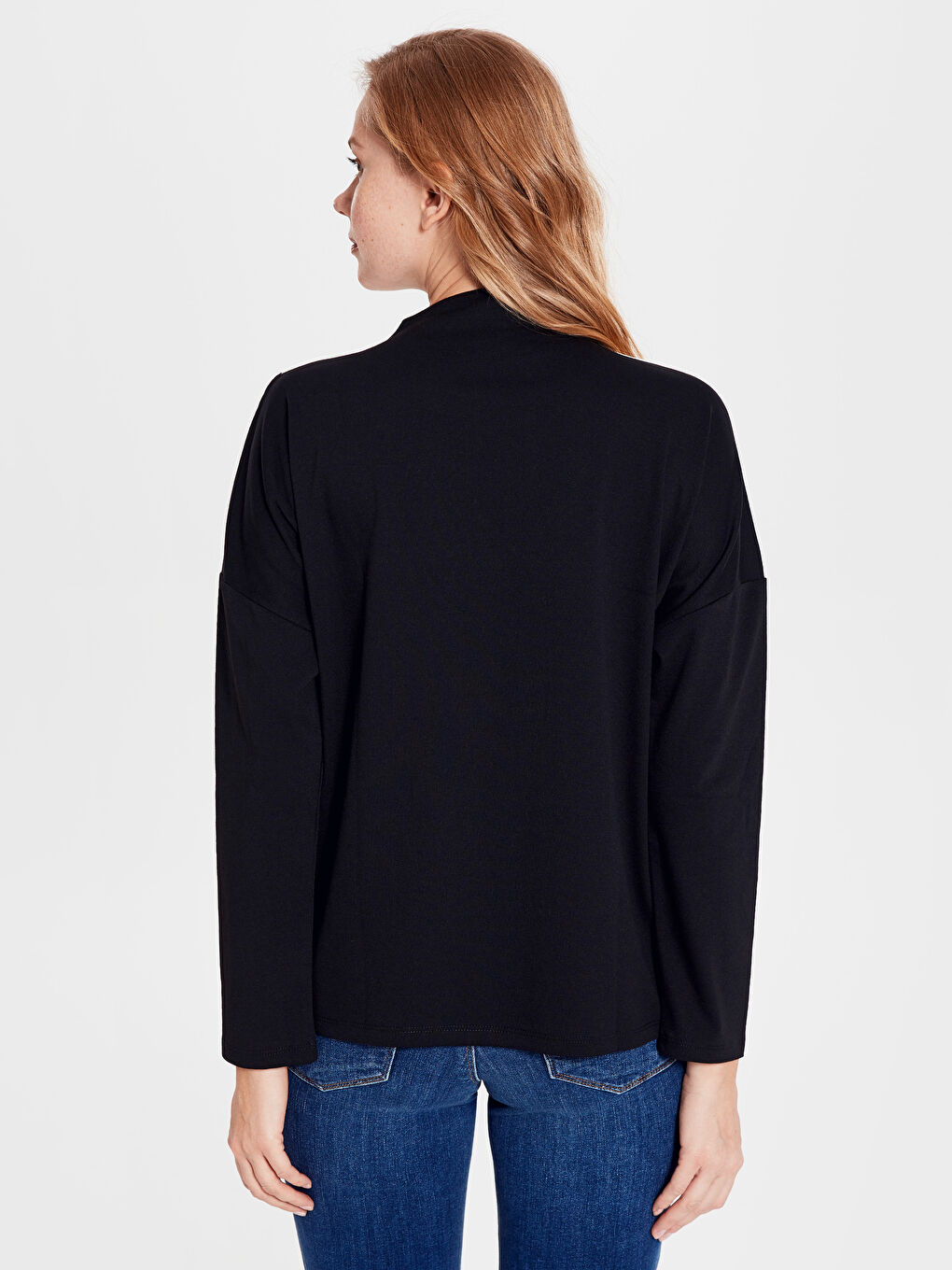 Siyah Bisiklet Yaka Uzun Kollu Kadın Tişört-3