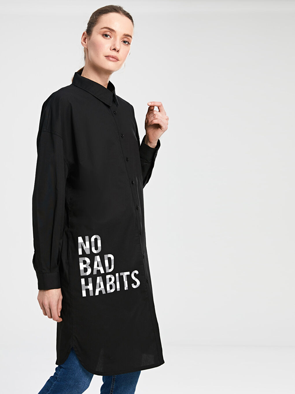 Siyah Yazı Baskılı Pamuklu Uzun Kollu Kadın Tunik-1