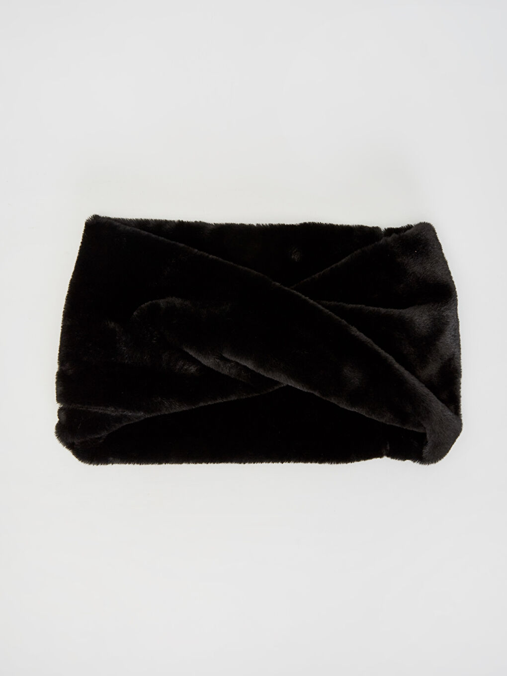 პლუშის დეტალური ქალებისთვის შარფი-1