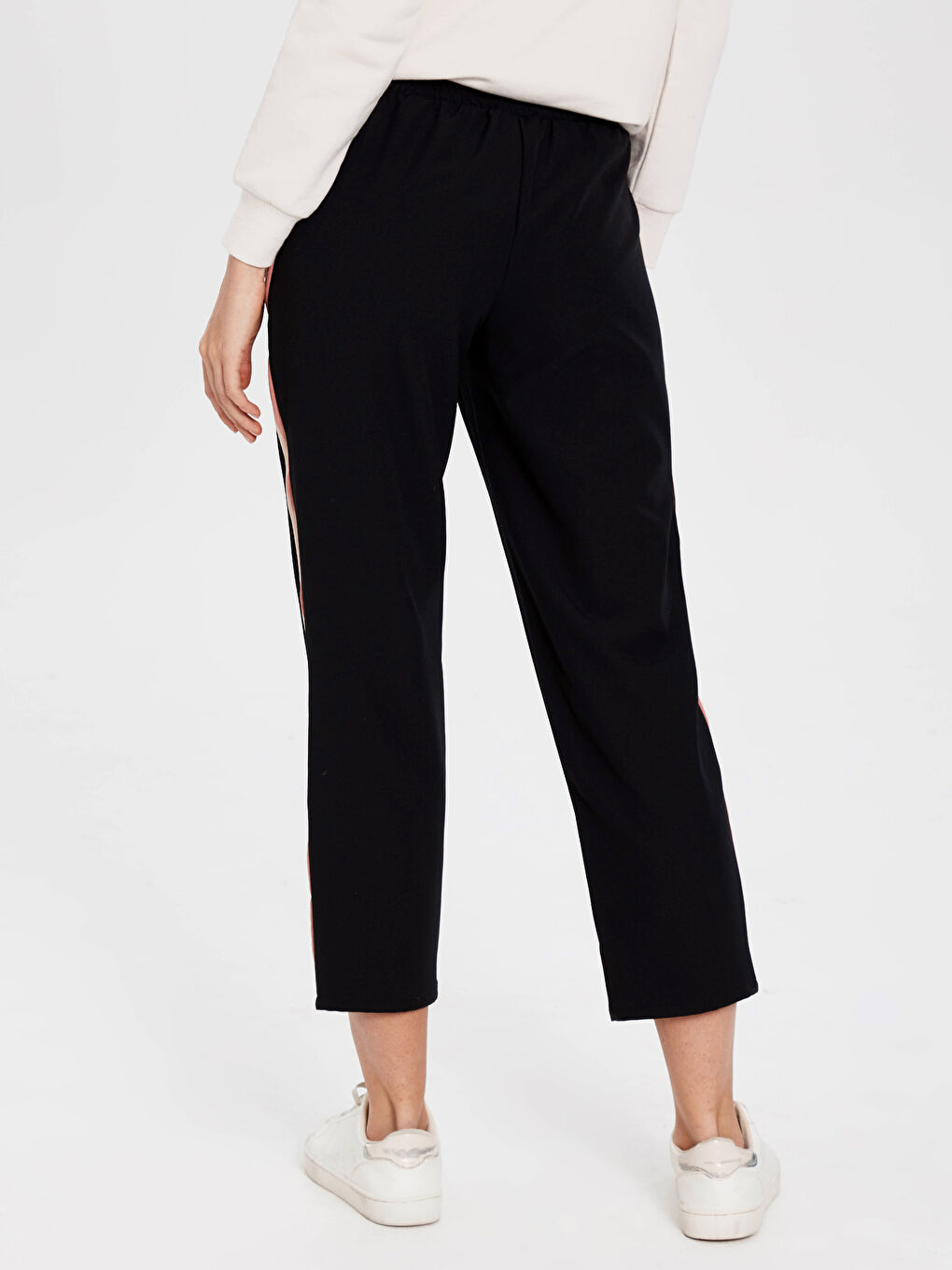 Siyah Rahat Kalıp Kadın Pantolon-2