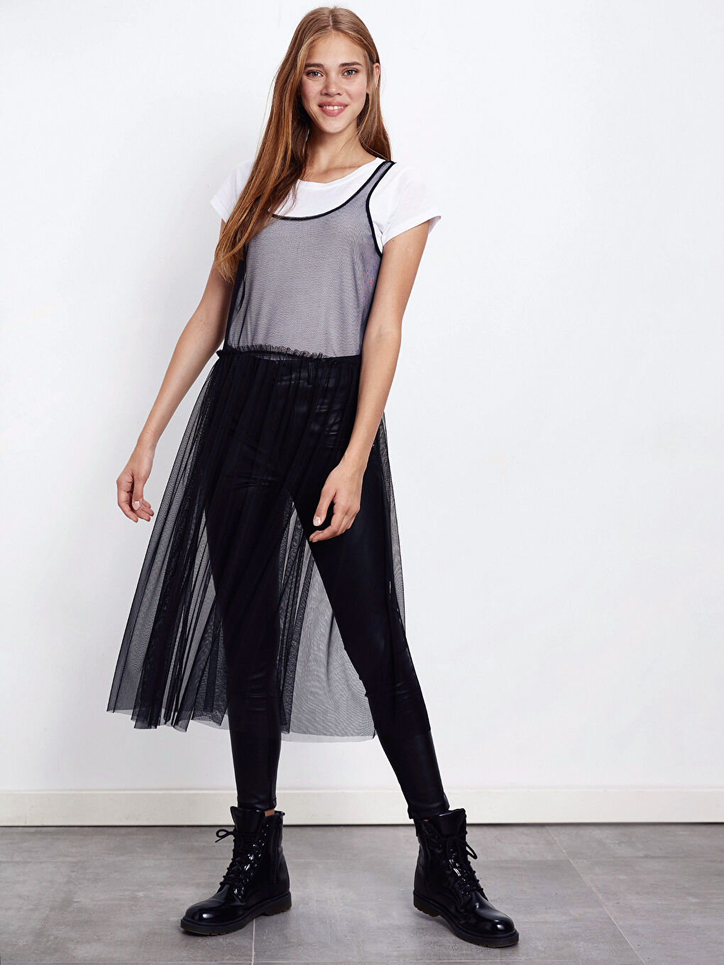 Siyah U Yaka Askılı Kadın Tül Elbise-1