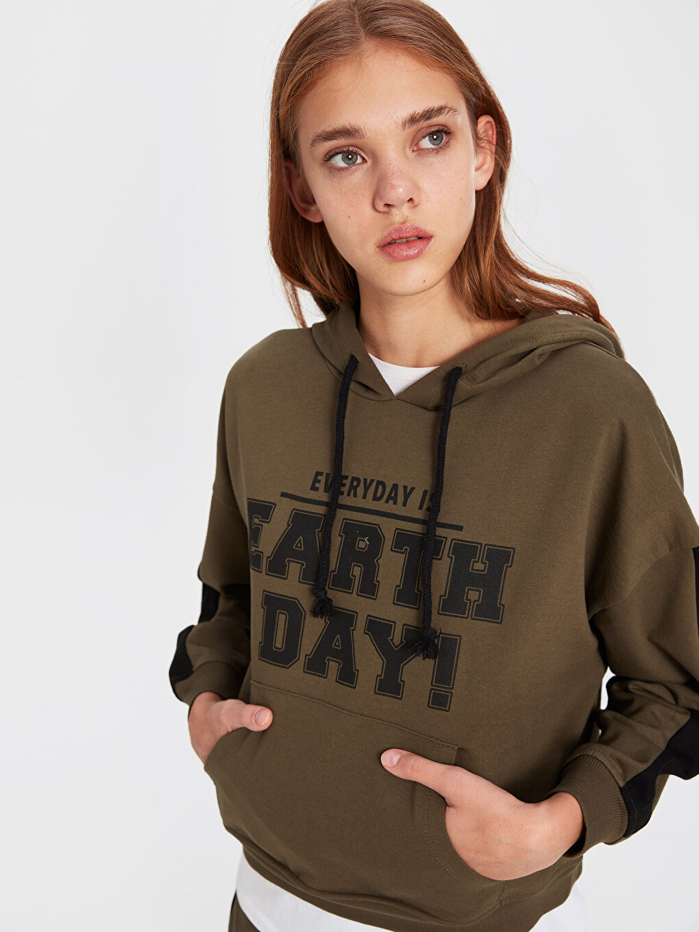 Haki Baskılı Uzun Kollu Kadın Hoodie-1