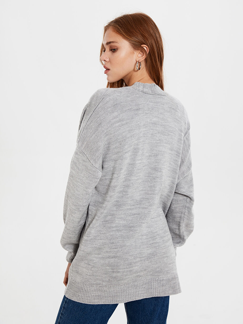 Gri V Yaka Uzun Kollu Kadın Triko Hırka-3