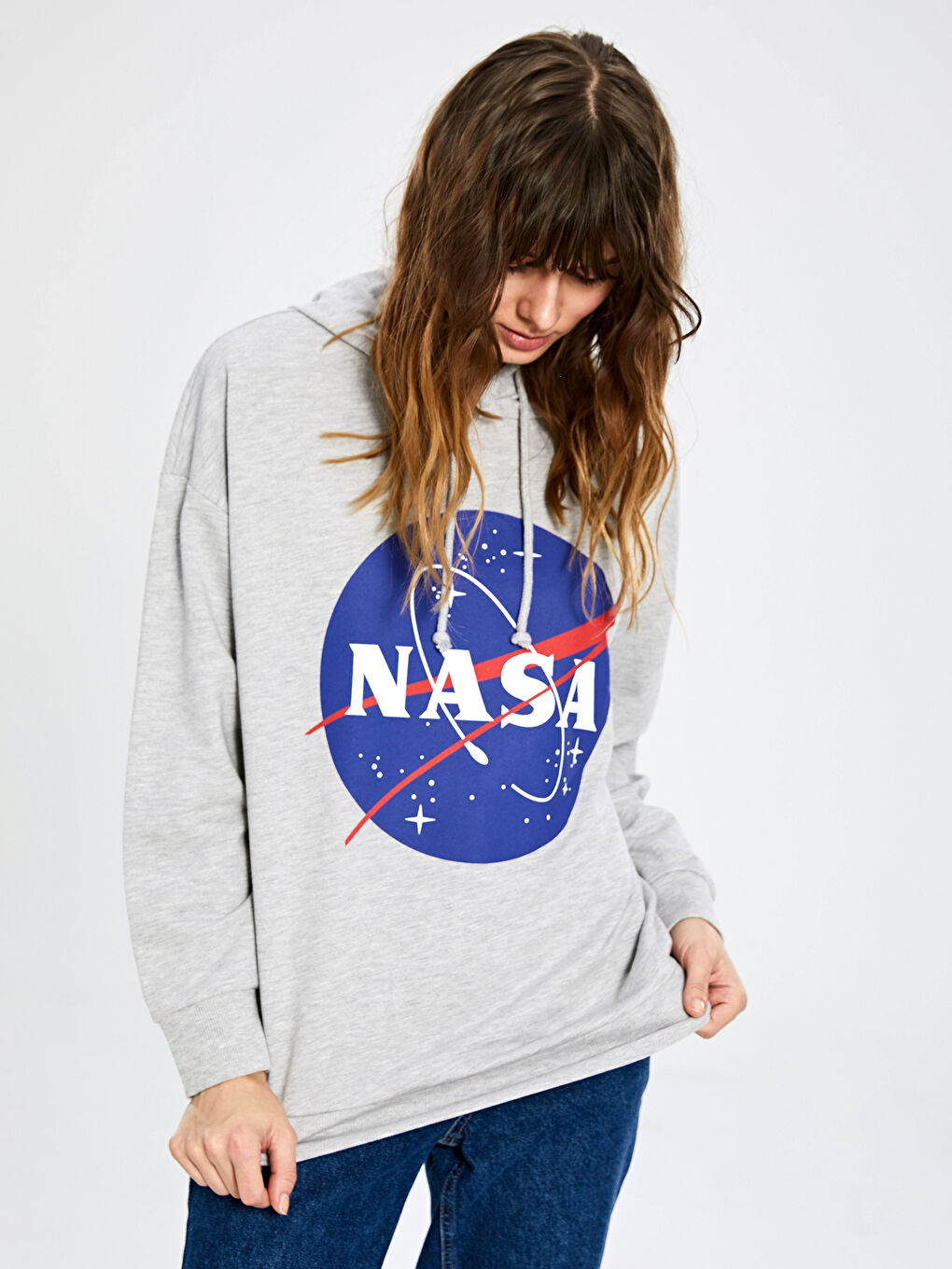 Gri Nasa Baskılı Kapüşonlu Sweatshirt