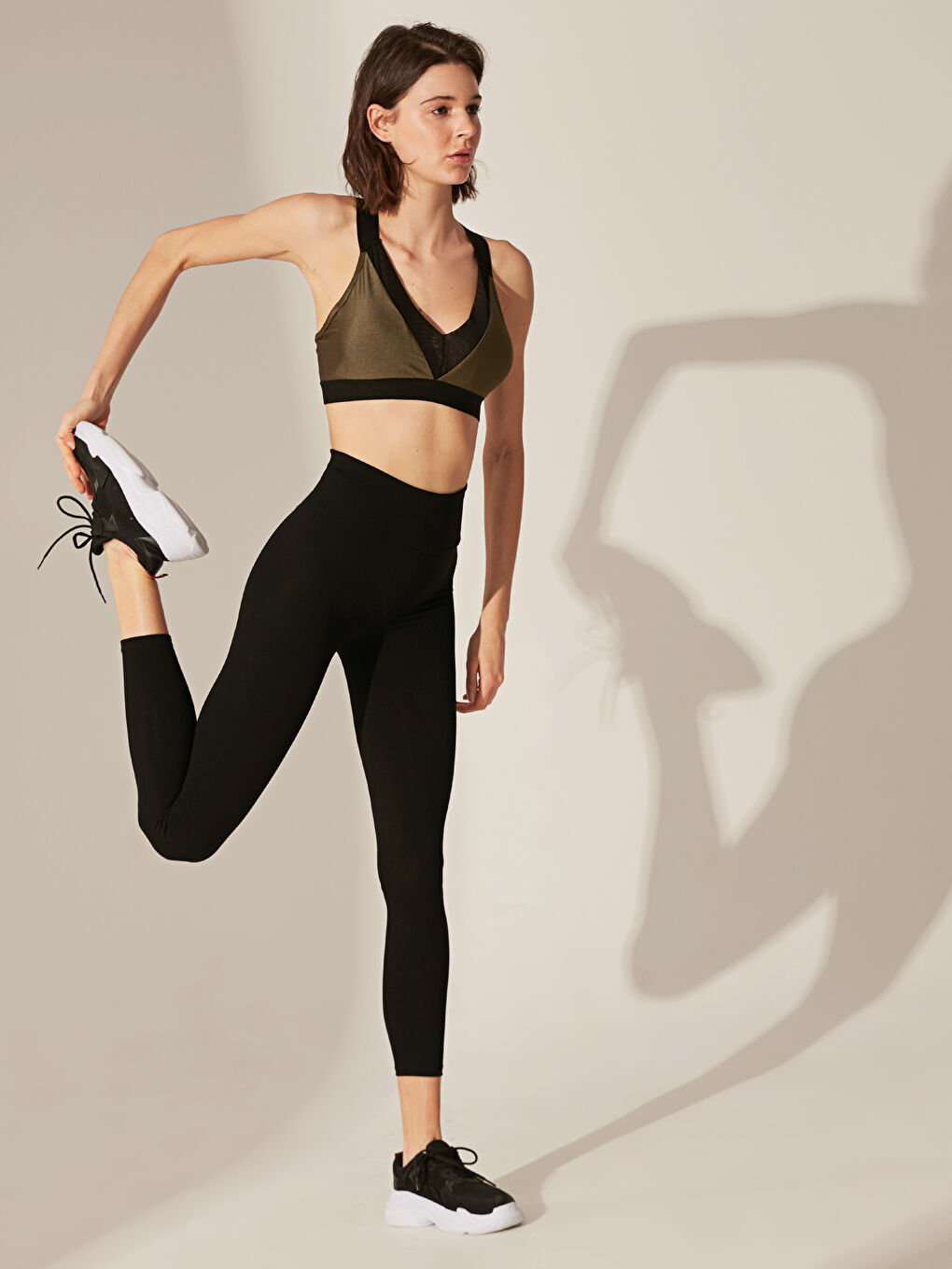 Yeni Siyah Spor Tayt