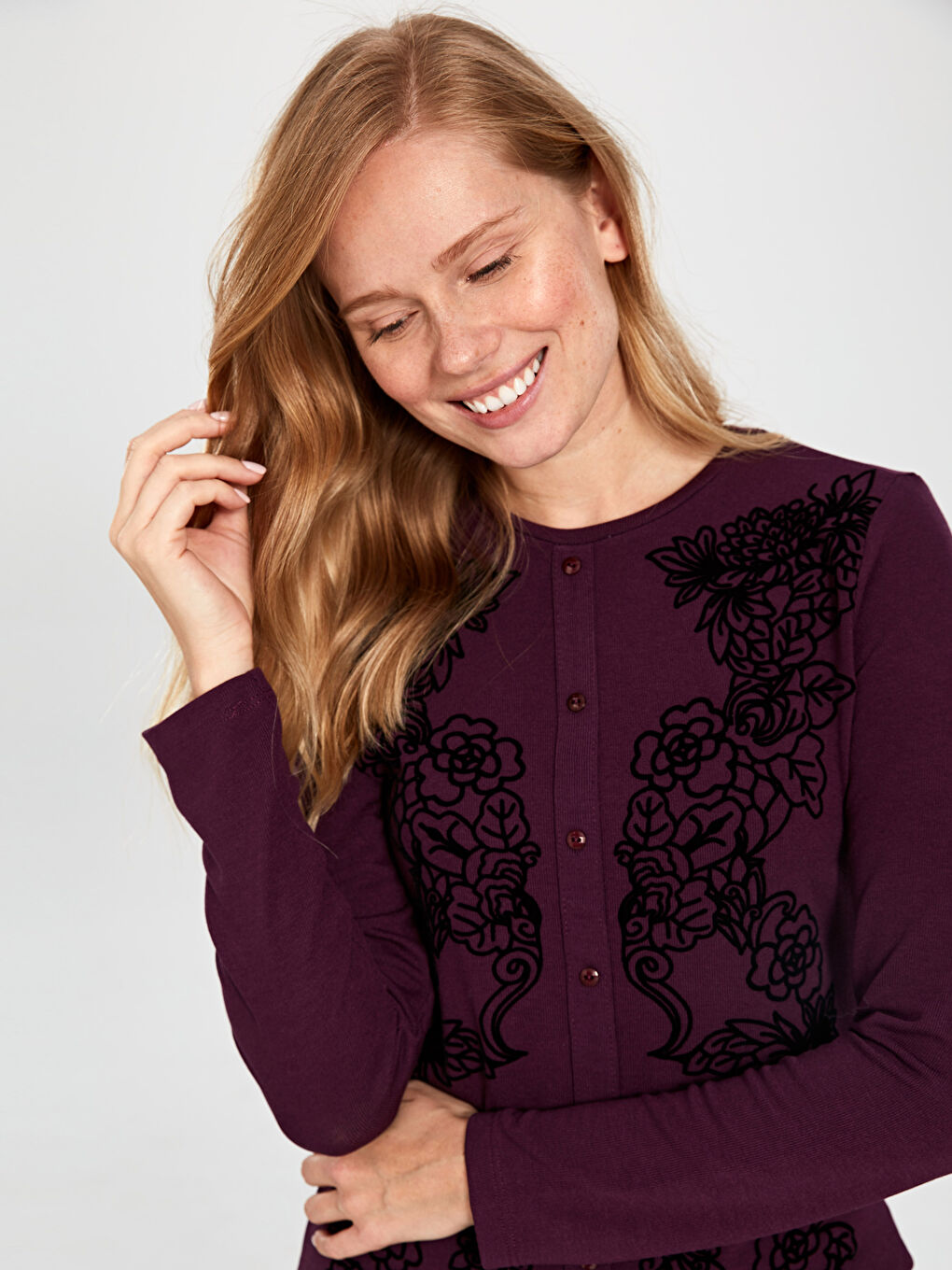 تي شيرت بنفسجى نساء-2