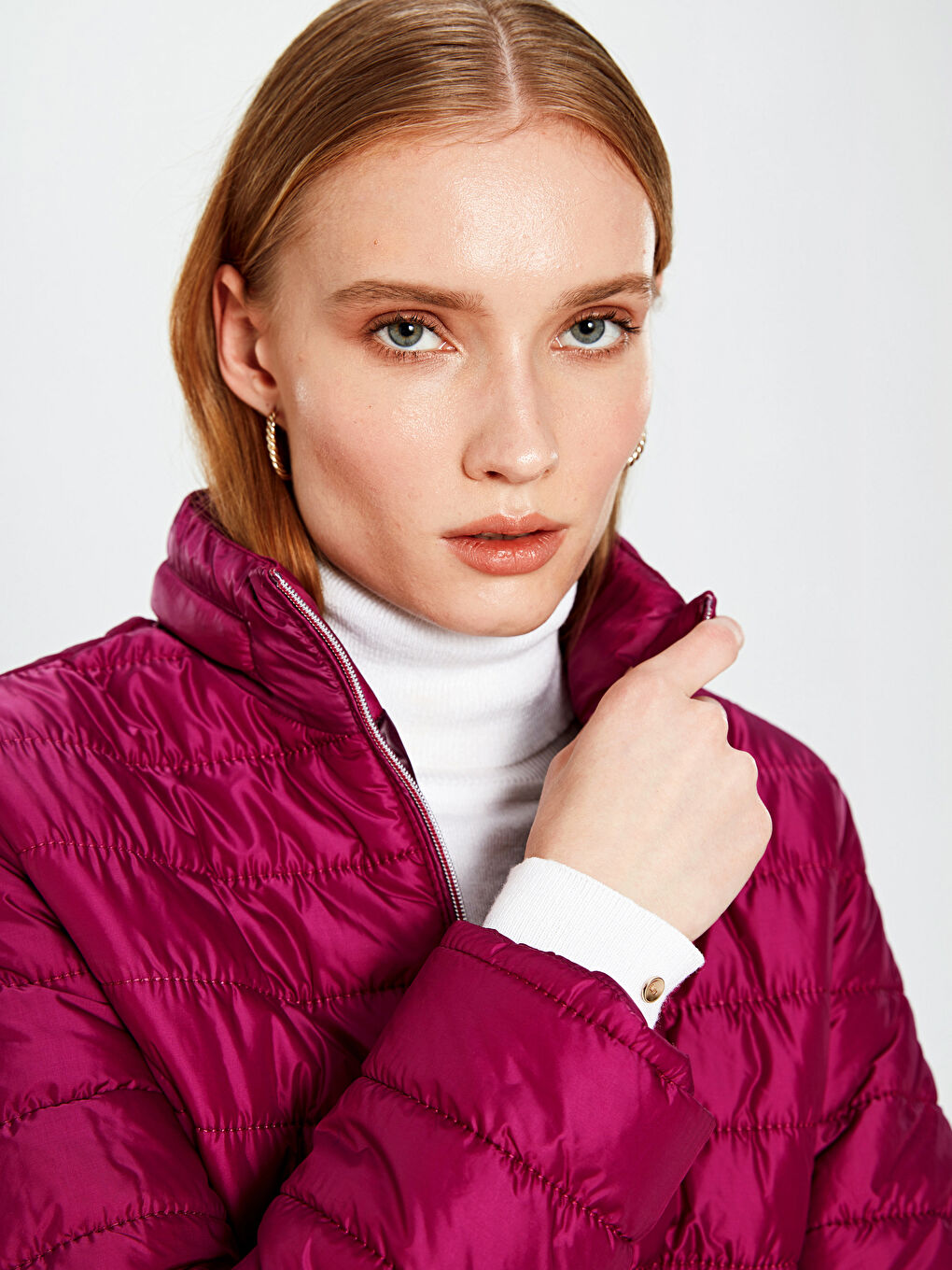 Fuşya Kapüşonlu Uzun Kollu Kadın Şişme Mont-2