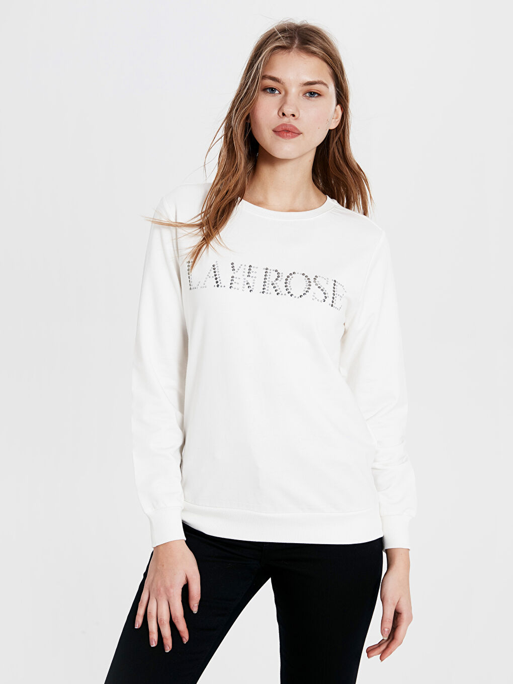 Ekru Regular Fit Yazı Baskılı Kadın Sweatshirt