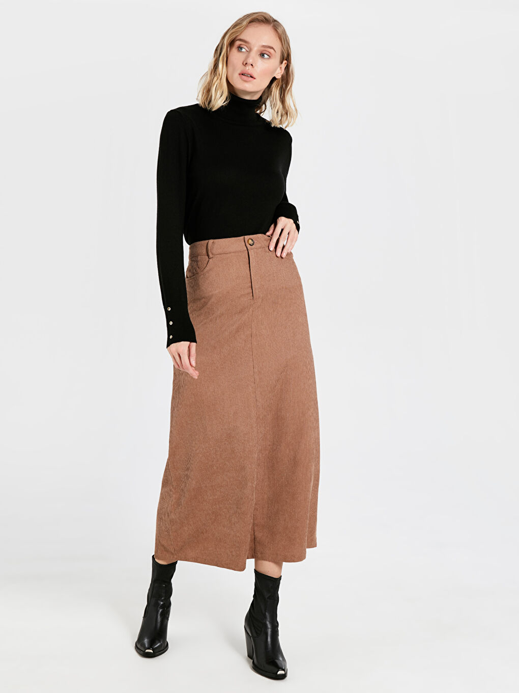 تنورة نسائية مخمل بقصة عادية-1