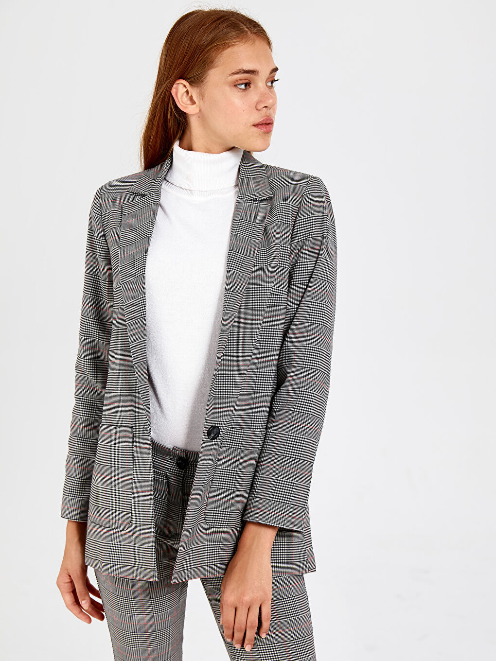 Gri Önden Düğme Kapamalı Uzun Kollu Kadın Ceket-1