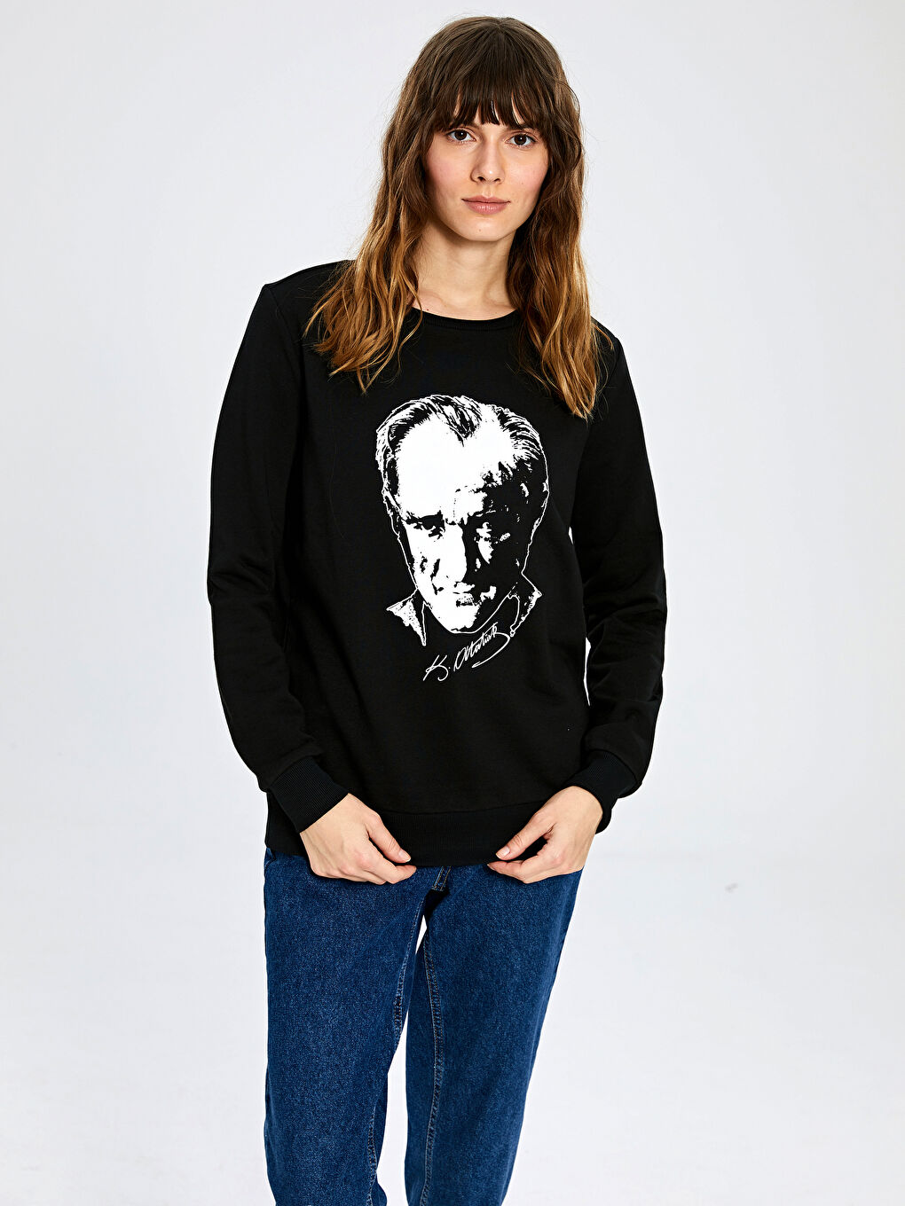 Yeni Siyah Sweatshirt