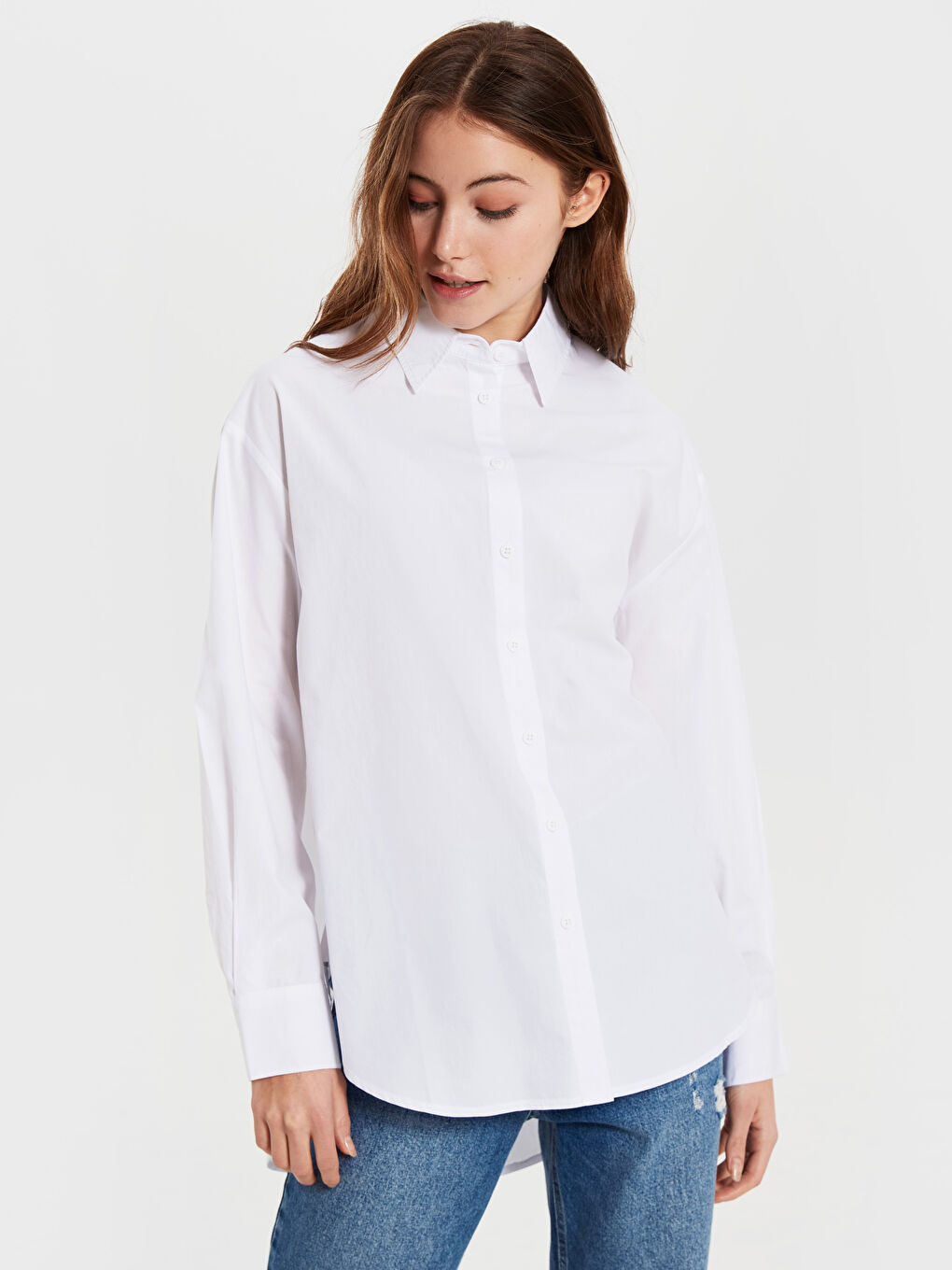 Beyaz Gömlek Yaka Standart Fit Uzun Kollu Kadın Gömlek-2