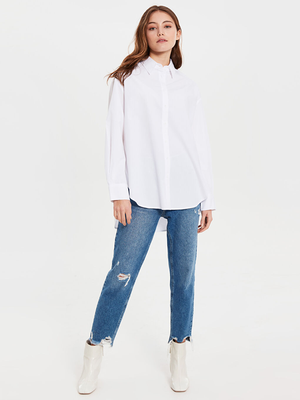 Beyaz Gömlek Yaka Standart Fit Uzun Kollu Kadın Gömlek-3