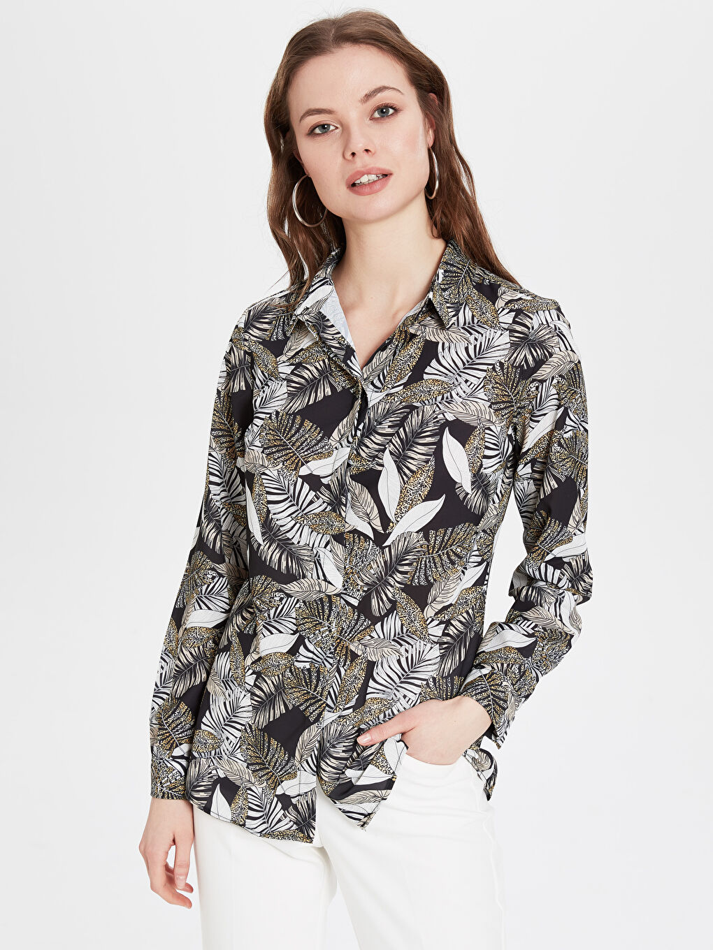 Siyah Önden Düğme Kapamalı Desenli Uzun Kollu Kadın Gömlek