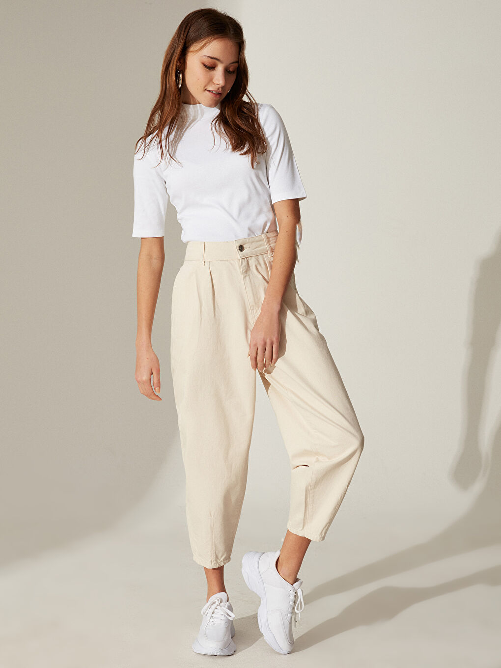 Ekru Rahat Kalıp Poplin Kadın Pantolon