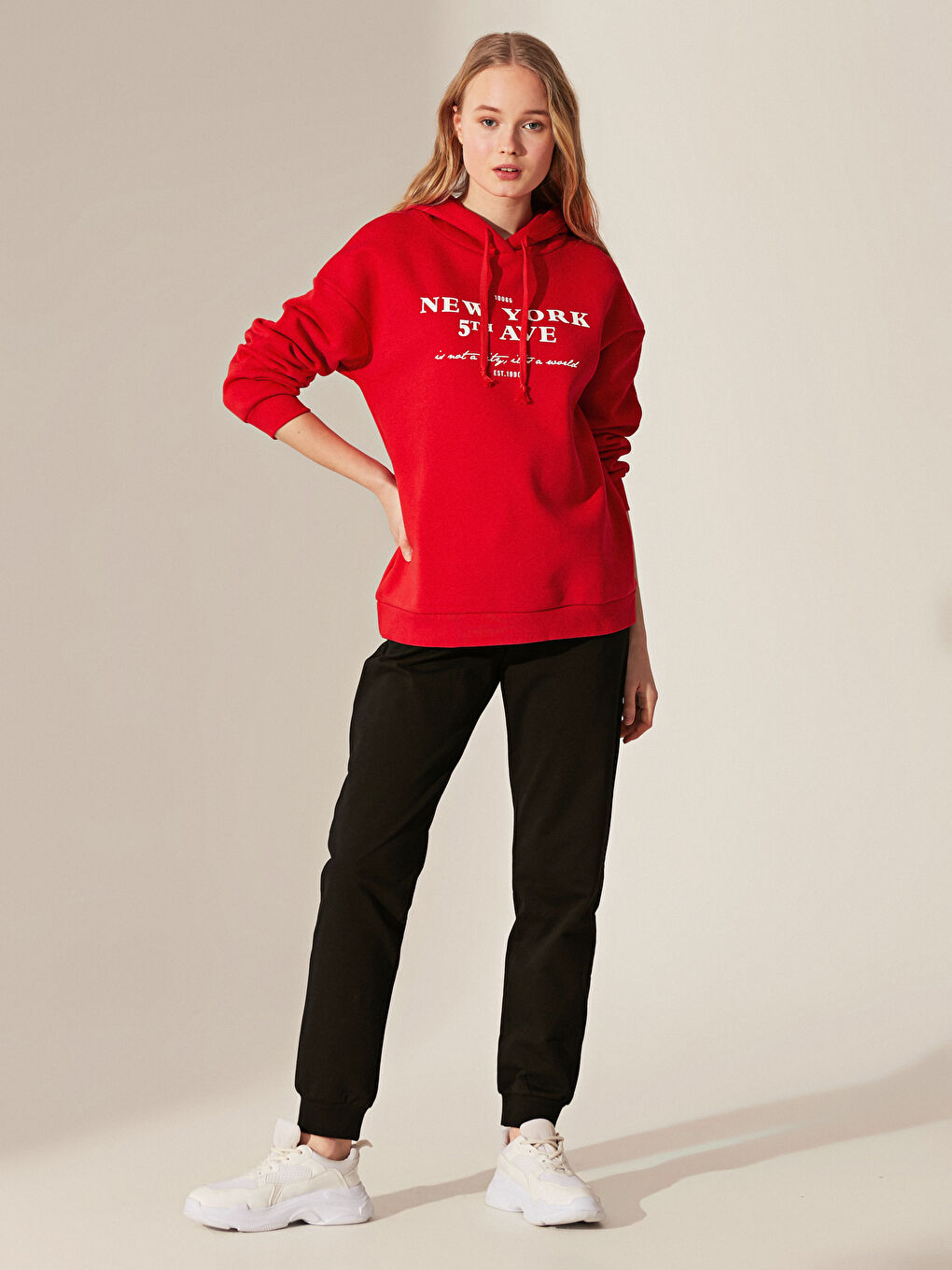 Sweatshirt à capuche ROUGE Femme-2