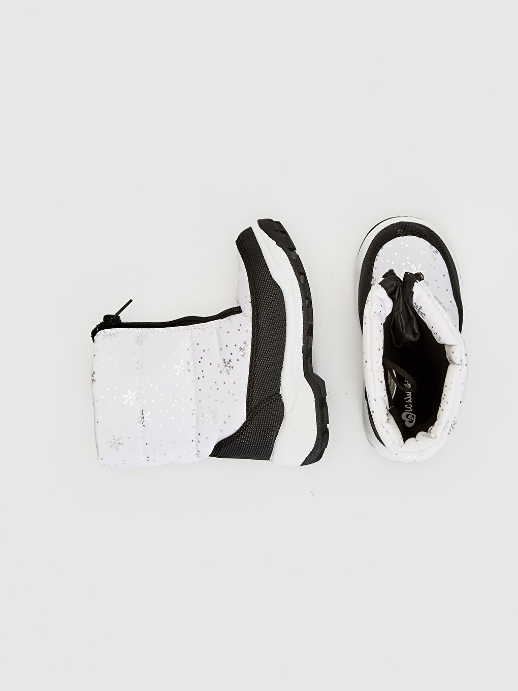 Beyaz Kız Çocuk Kalın Tabanlı Bot-1