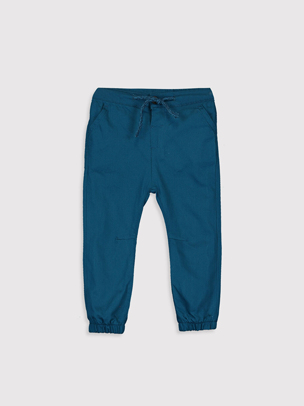 გამხდარი ბიჭის შარვალი