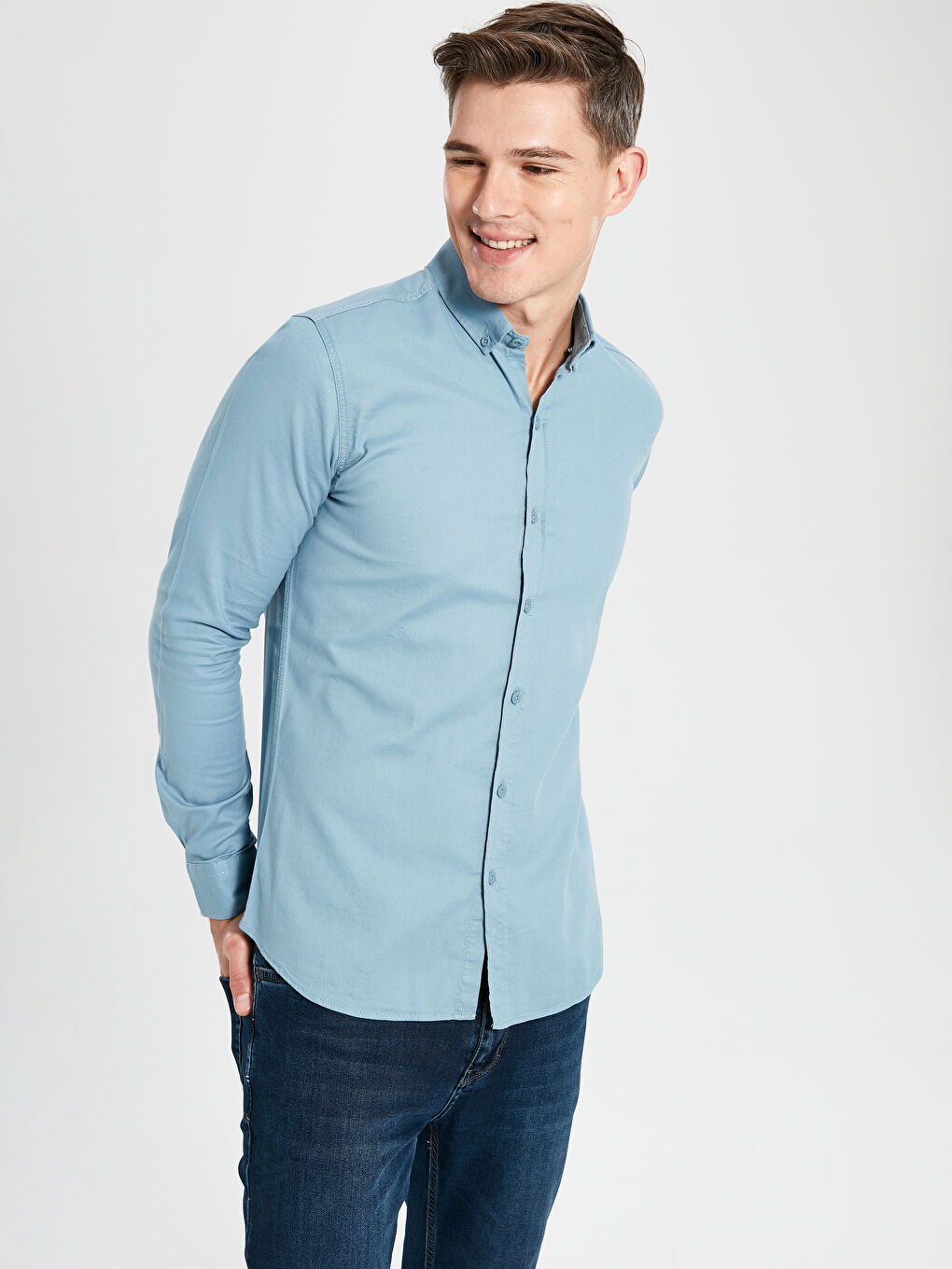 قميص بأكمام طويلة بقصة ضيقة للغاية-1