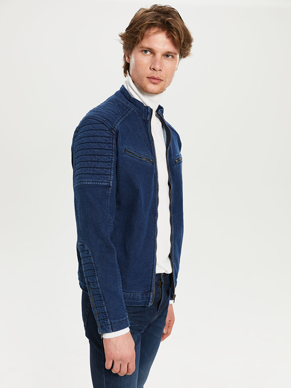 LCW Jeans جاكيت جينز رجالي بقصة عادية -0S0285Z8-H45