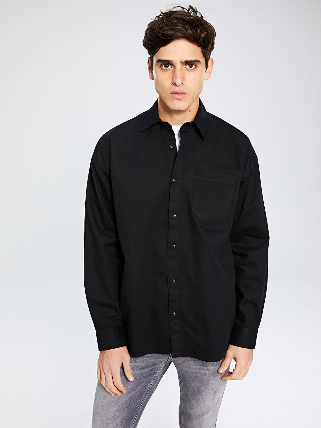 Siyah Oversize Uzun Kollu Gabardin Erkek Gömlek