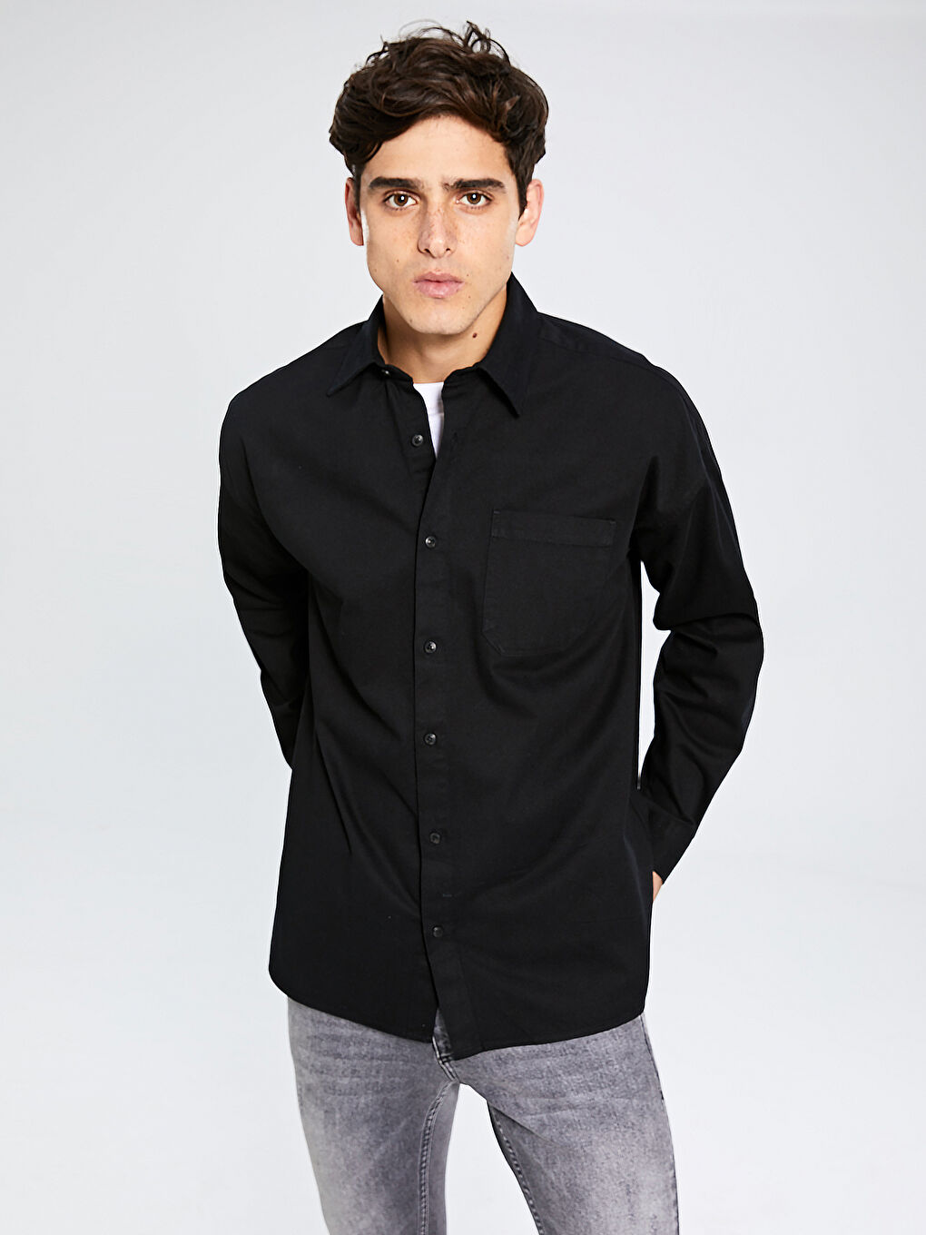 Siyah Oversize Uzun Kollu Gabardin Erkek Gömlek-2