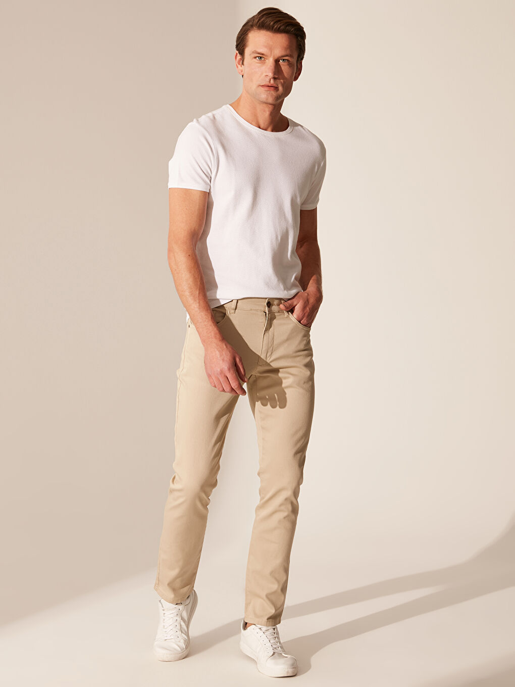 Bej Slim Fit Armürlü Pantolon