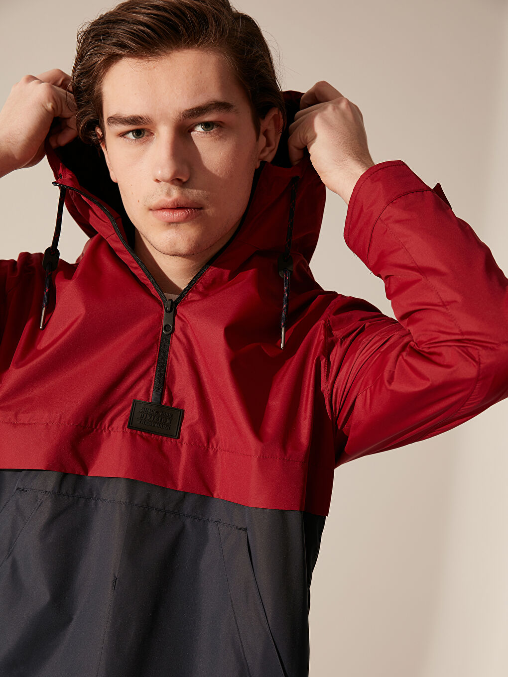 Bordo Kapüşonlu İnce Kanguru Mont-1