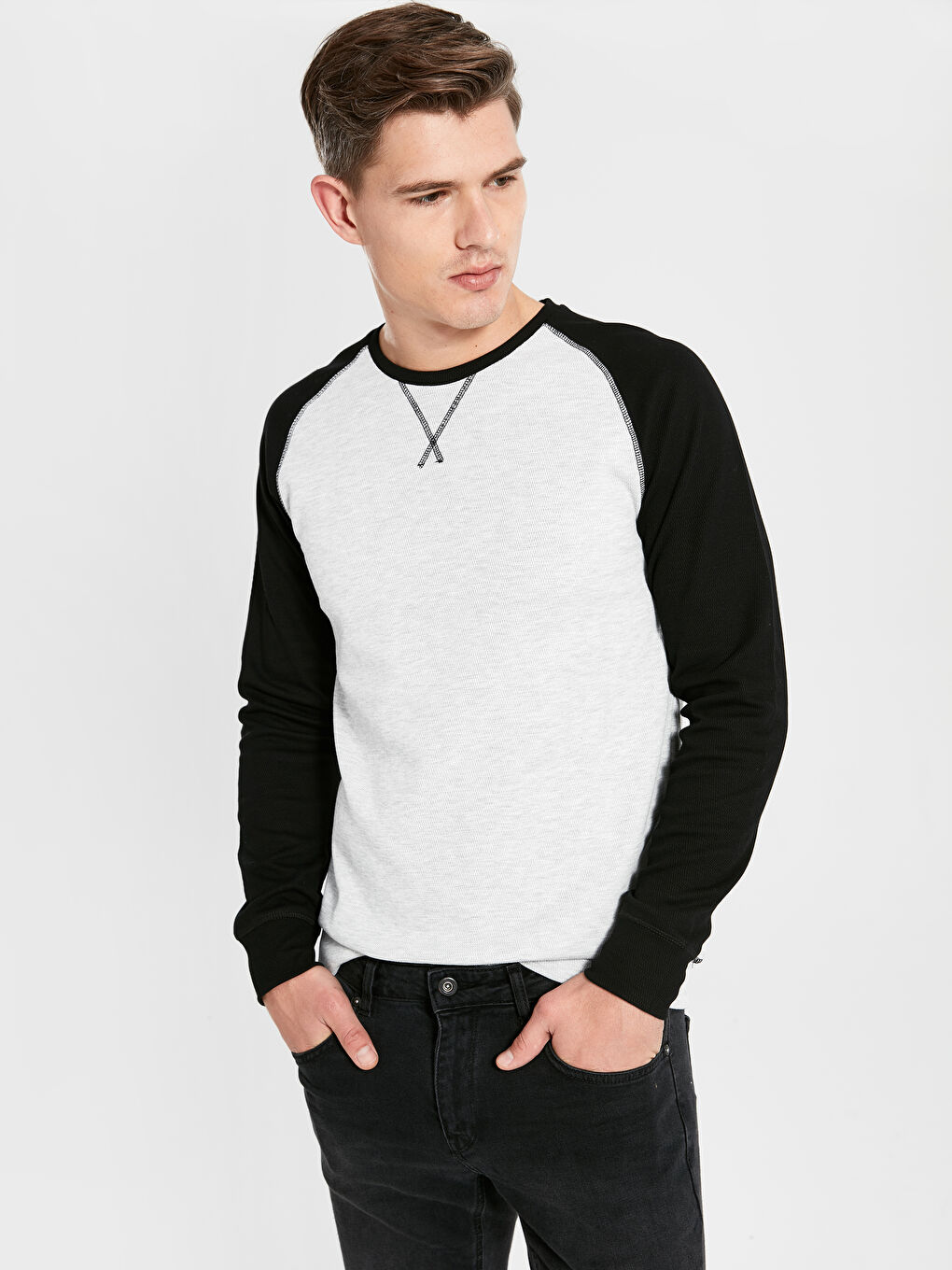 Siyah Bisiklet Yaka Uzun Kollu Basic Erkek Sweatshirt