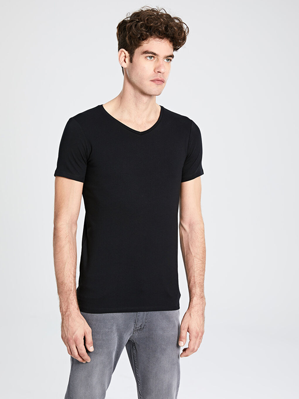 Футболка для чоловіків з V-подібним вирізом і коротким рукавом