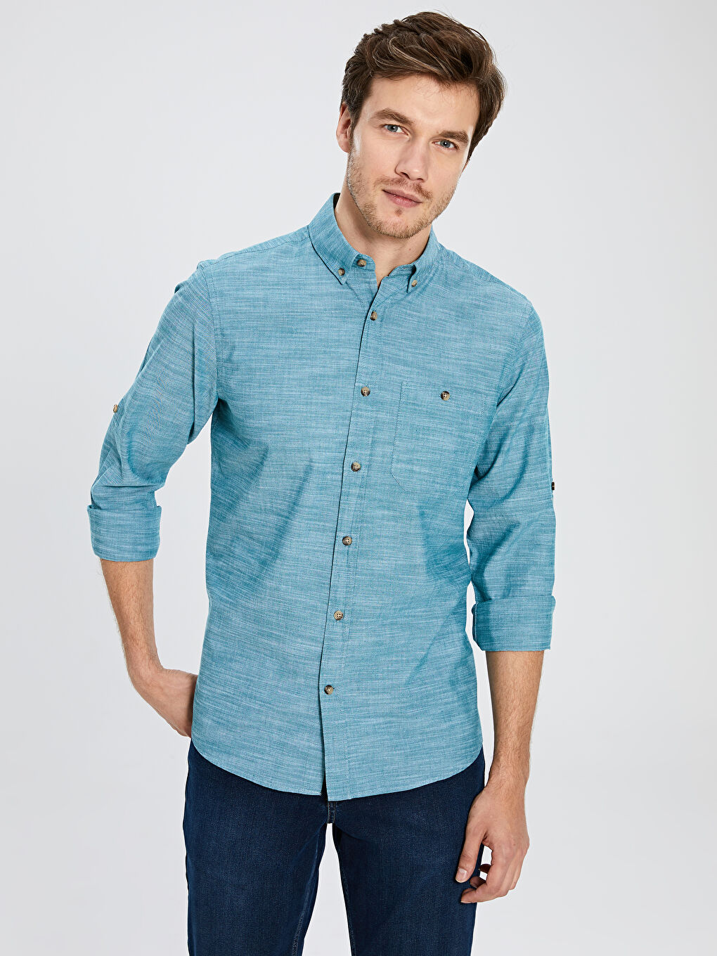 Рубашка мужская из поплина стандартного кроя с длинным рукавом