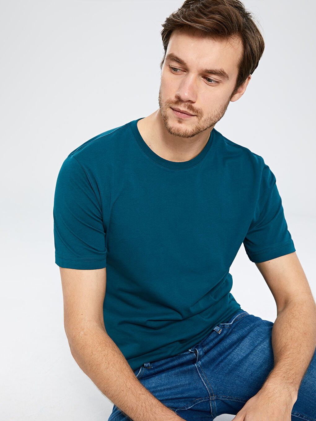 Базовая футболка из чесаного хлопка с круглым вырезом-1