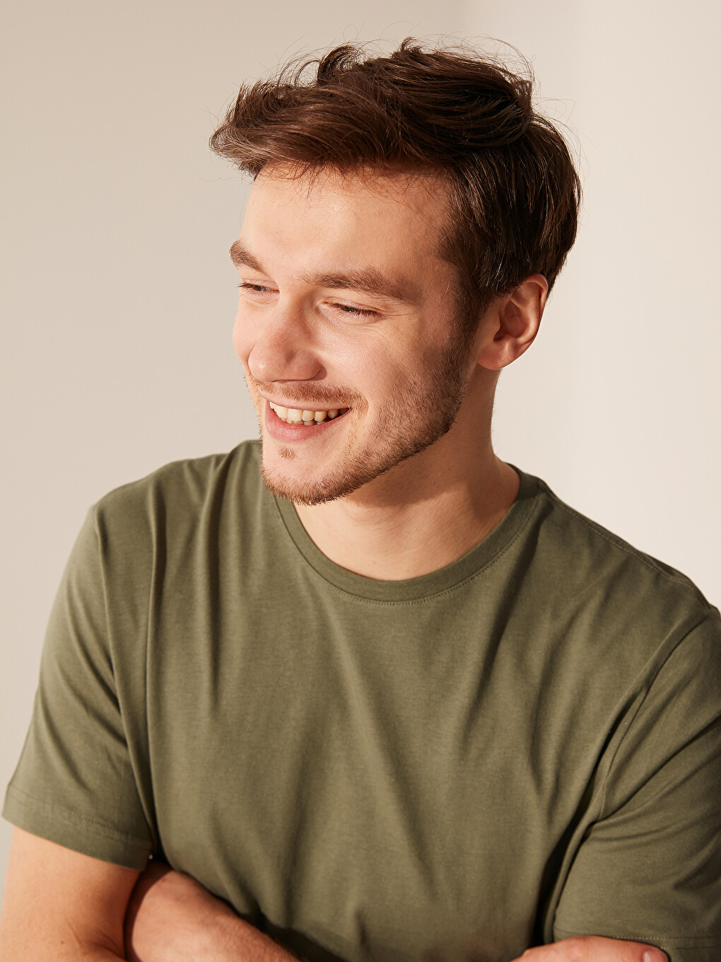 Rundhalsausschnitt Basic T-Shirt aus gekämmter Baumwolle-1