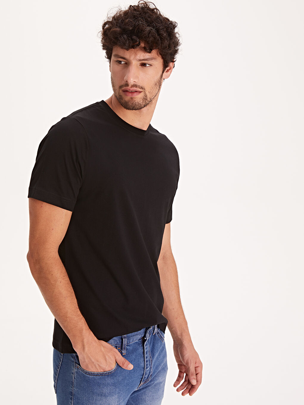 LCWAIKIKI Basic Crew Neck Basic Combed Cotton T-Shirt -0S1780Z8-CVL