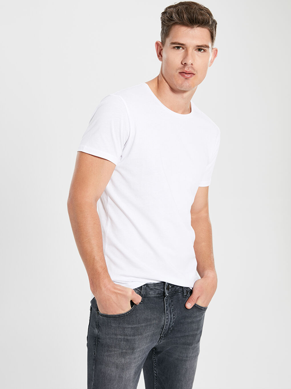 Базовая футболка из чесаного хлопка с круглым вырезом-1