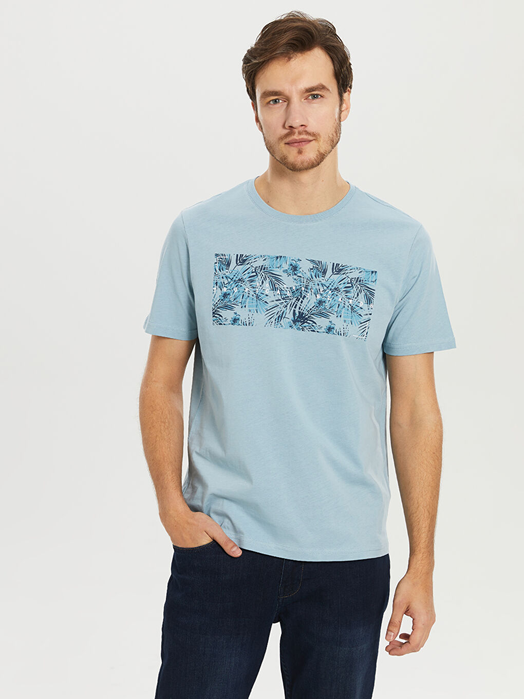 تي شيرت أزرق فاتح رجال